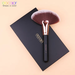 فرشاة مكياج من  Docolor موديل Fan Brush